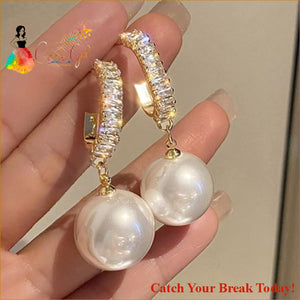 Catch A Break Oversized White Pearl Drop Earrings - ED029-1 