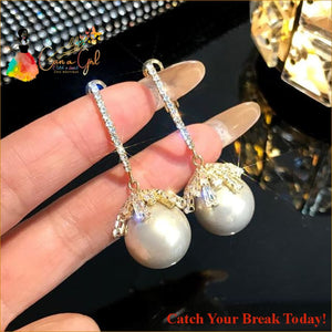 Catch A Break Oversized White Pearl Drop Earrings - ED028-1 