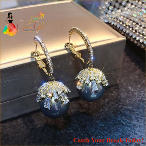 Catch A Break Oversized White Pearl Drop Earrings - ED028-2 